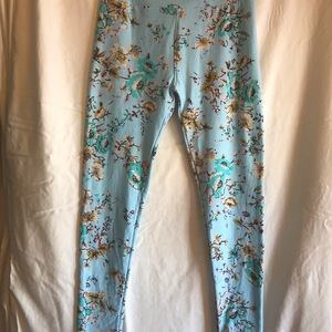 LuLaRoe leggings. SIZE: ONE SIZE(2-10)